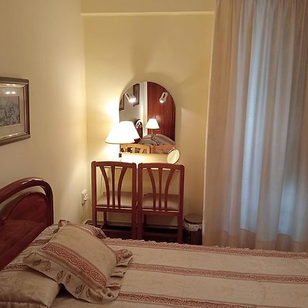 Habitacion Matrimonial Centro Ciudad Oviedo Eksteriør billede