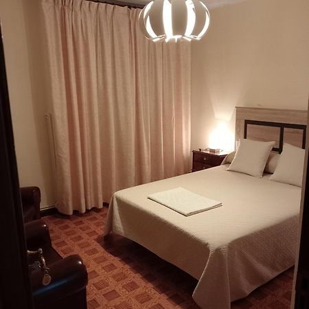 Habitacion Matrimonial Centro Ciudad Oviedo Eksteriør billede