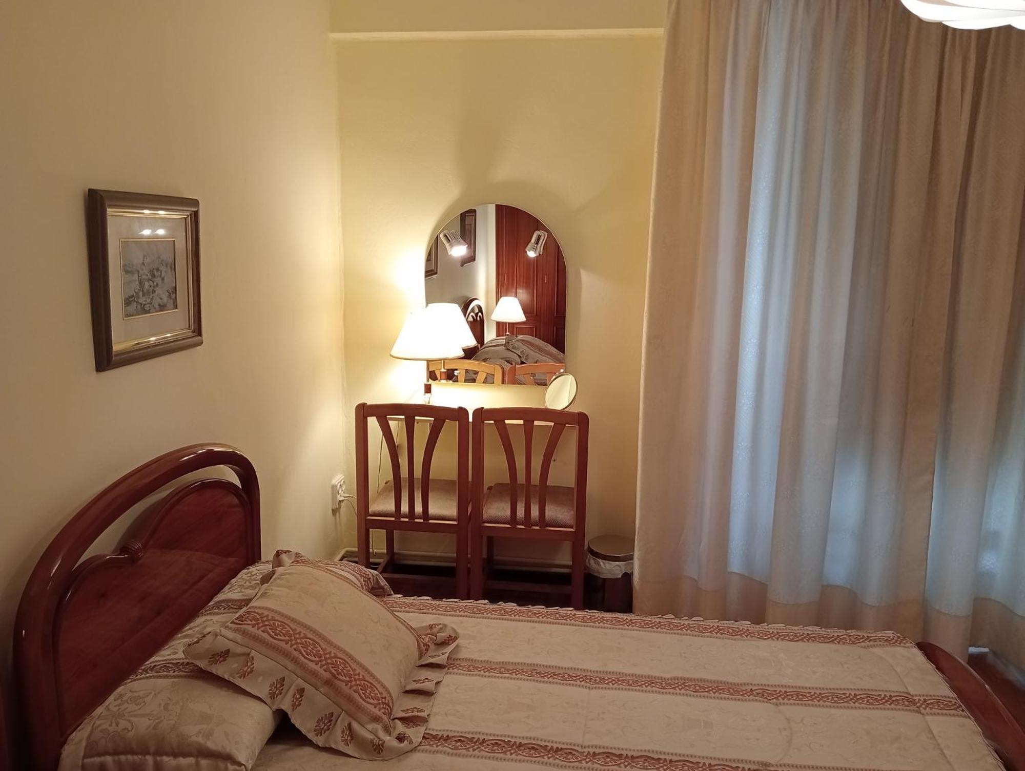 Habitacion Matrimonial Centro Ciudad Oviedo Eksteriør billede